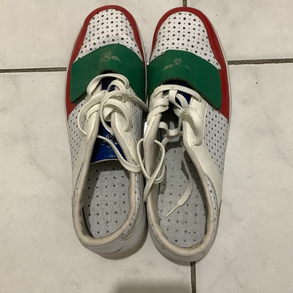 We’re selling creative recreation shoes green white and red - Picture 5 of 5